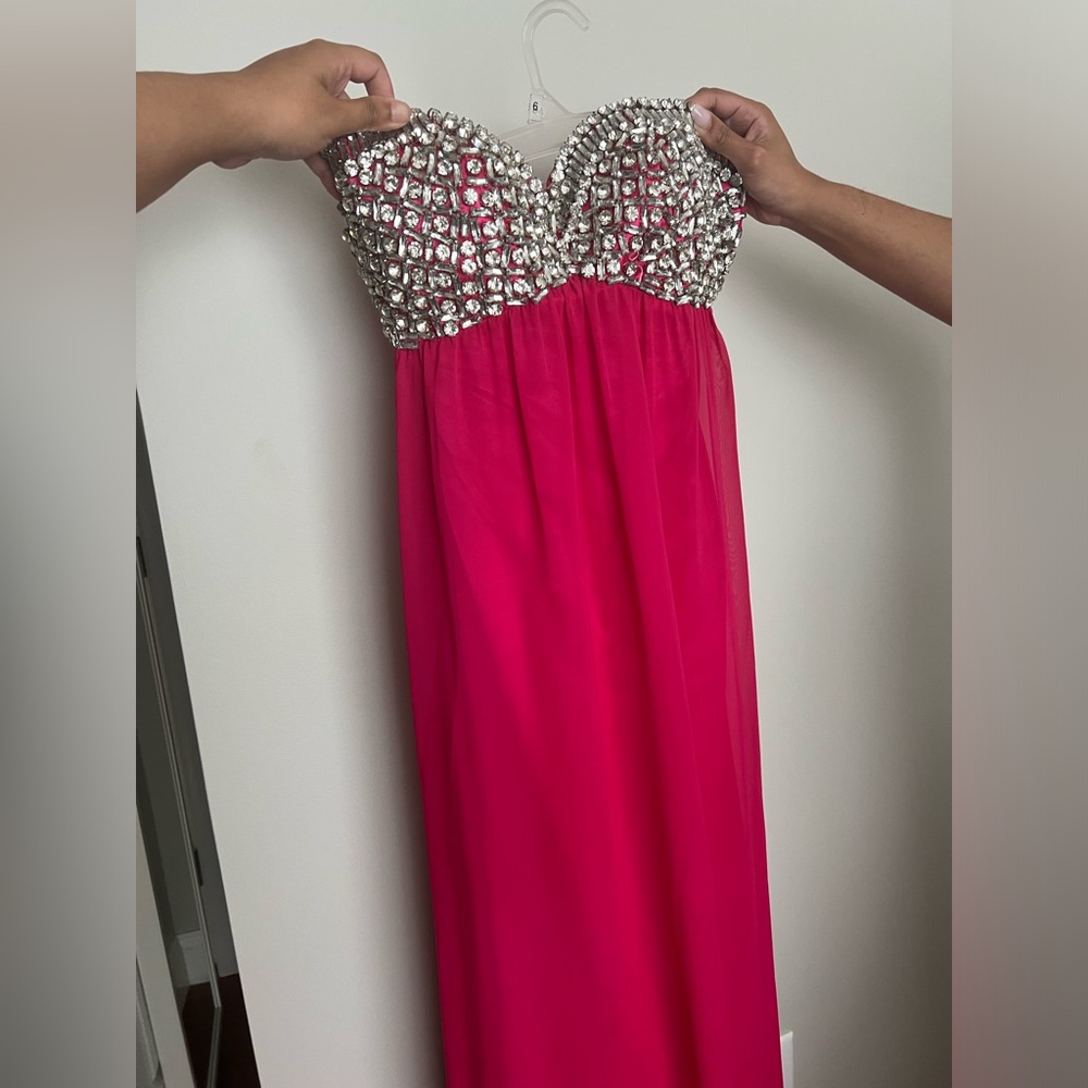 Bright pink/fuchsia prom dress
